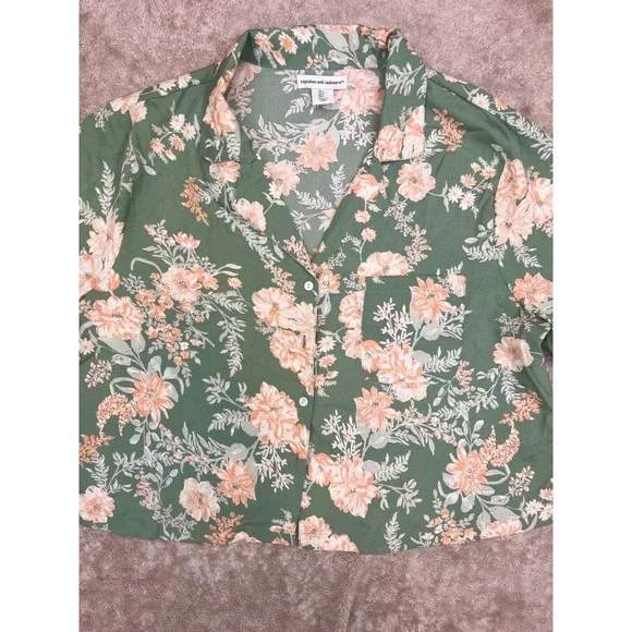 NWOT Cupcakes and Cashmere Floral Short Button Down Shirt Sage Green Large - Picture 14 of 16